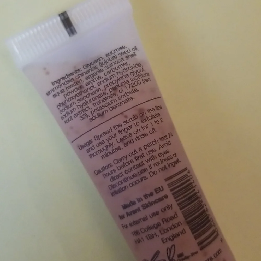 Avant Skincare Lip Scrub